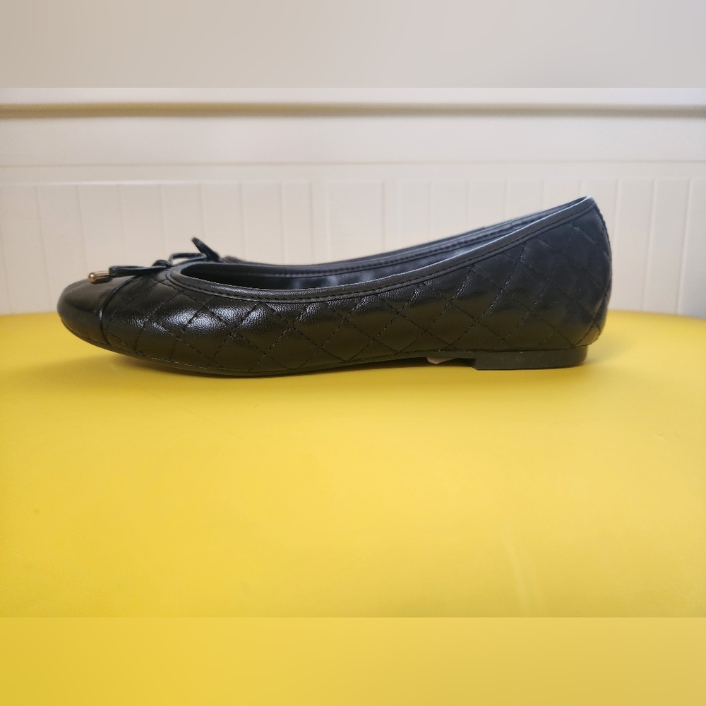 NWT Arezzo Women's Black Quilted Leather Ballet Flats